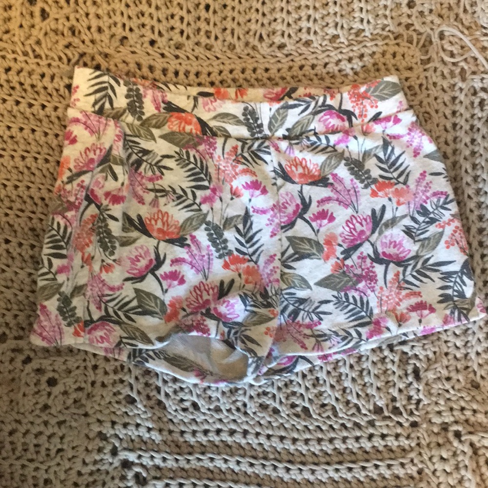 Girls old navy shorts